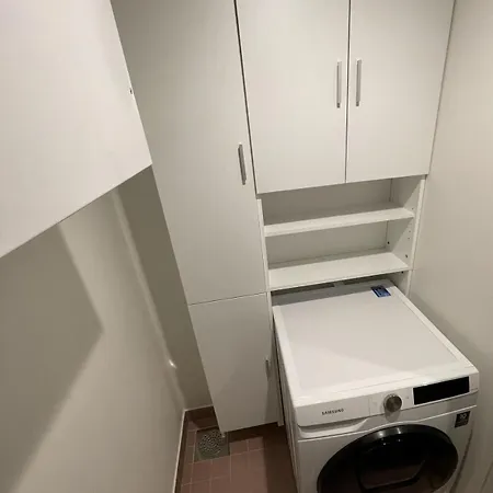 Skyview Luxury, Wide Monitor And Scenic Bath Window * タリン