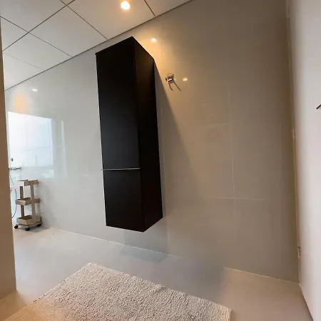 Korter Skyview Luxury, Wide Monitor And Scenic Bath Window *